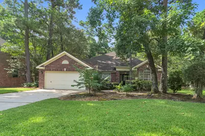 67 E Sterling Pond Circle, The Woodlands, TX 77382 - Photo 1