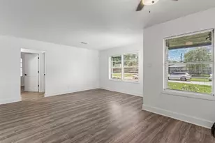 4303 Dacca Dr, Houston, TX 77047 - Photo 4