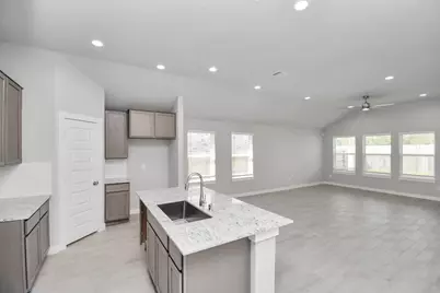 359 Ice Shore Trail, Dayton, TX 77535 - Photo 14