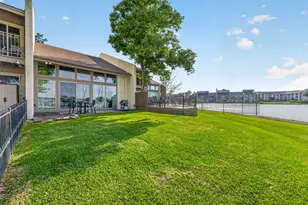 4018 Knollcrest Dr, Montgomery, TX 77356 - Photo 4