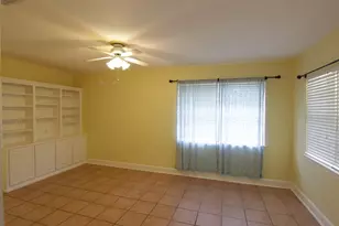 6601 Stroud Dr, Houston, TX 77074 - Photo 8