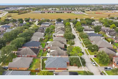 6706 Paigetree Lane, Pearland, TX 77584 - Photo 16