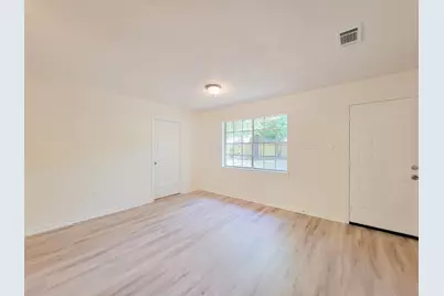 6 Sowell Lane, Huntsville, TX 77320 - Photo 2