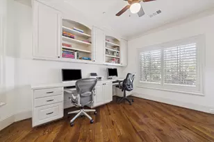 7 Leisure Ln, Bunker Hill Village, TX 77024 - Photo 24