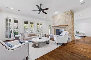 7 Leisure Ln, Bunker Hill Village, TX 77024 - Photo 6