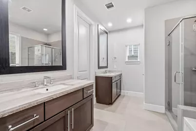 9614 Riddlewood Lane, Houston, TX 77025 - Photo 10