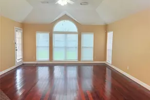 5010 Rebel Ridge Dr, Sugar Land, TX 77478 - Photo 6