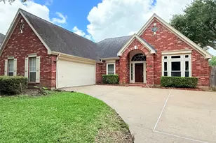 5010 Rebel Ridge Dr, Sugar Land, TX 77478 - Photo 2