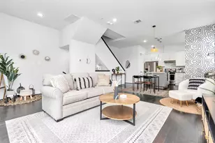 2817 Palm St, Houston, TX 77004 - Photo 2