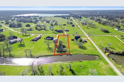 819 Mill Road, Angleton, TX 77515 - Photo 1