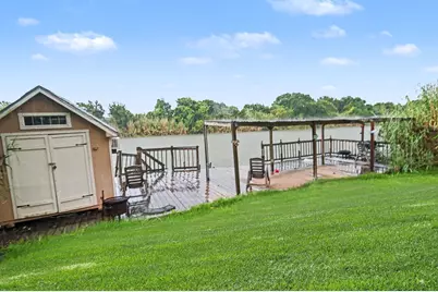 2932 Shady Creek Lane, Freeport, TX 77541 - Photo 24