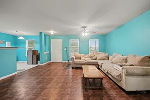 2932 Shady Creek Ln, Freeport, TX 77541 - Photo 6