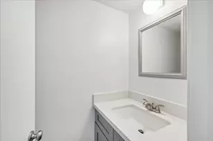 7821 Rue St Cyr St, Houston, TX 77074 - Photo 4