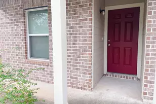 15585 Briar Forest Dr, Conroe, TX 77306 - Photo 2