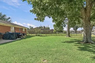 1426 Palm Dr, Winnie, TX 77665 - Photo 28