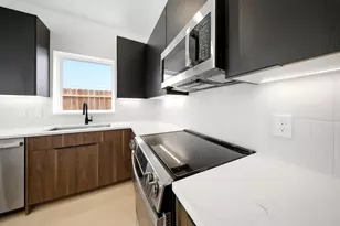 7417 Charlie St, Houston, TX 77088 - Photo 12