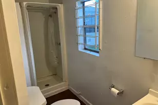 124 Carson Ct, Houston, TX 77004 - Photo 4