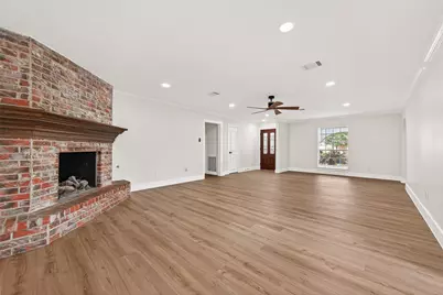 11507 Barwood Bend Drive, Houston, TX 77065 - Photo 14