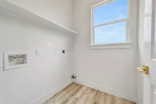 5906 St Augustine St, Houston, TX 77021 - Photo 12