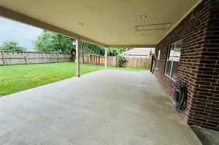 12810 Gable Wind Mill Ln, Houston, TX 77044 - Photo 10