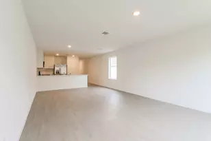 15211 Abella Dr, Conroe, TX 77316 - Photo 4