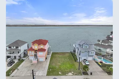 1618 Windsong Way, Tiki Island, TX 77554 - Photo 2
