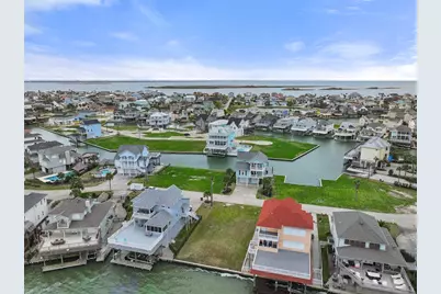 1618 Windsong Way, Tiki Island, TX 77554 - Photo 14