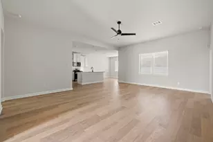 14004 Starboard Reach Dr, Texas City, TX 77510 - Photo 4