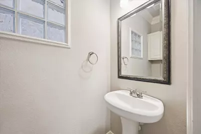 3002 Soutine Street, Houston, TX 77021 - Photo 8