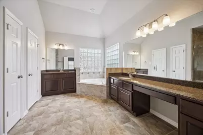 3002 Soutine Street, Houston, TX 77021 - Photo 10