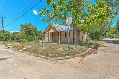 704 W West Street, Livingston, TX 77351 - Photo 18