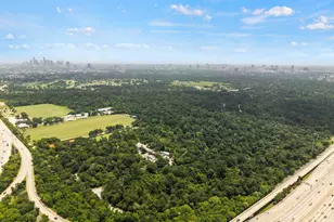 351 N Post Oak Ln, Houston, TX 77024 - Photo 20