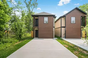 9918 Fillmore, Houston, TX 77029 - Photo 2
