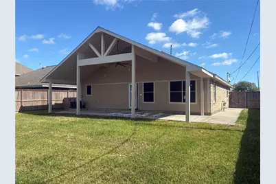 3003 30th Street N, Texas City, TX 77590 - Photo 2