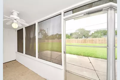 7230 Pella Drive, Houston, TX 77036 - Photo 22