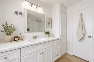 7230 Pella Dr, Houston, TX 77036 - Photo 18