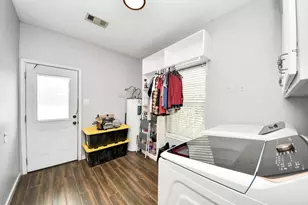 129 County Rd 3470 N, Cleveland, TX 77327 - Photo 20