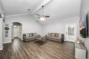 129 County Rd 3470 N, Cleveland, TX 77327 - Photo 4