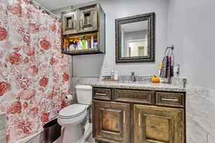 10623 Gulf Valley St, Houston, TX 77075 - Photo 32
