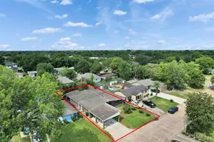 5627 Southbrook Dr, Houston, TX 77033 - Photo 32