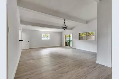 5627 Southbrook Drive, Houston, TX 77033 - Photo 20