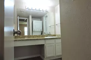 10555 Turtlewood Ct, Houston, TX 77072 - Photo 10