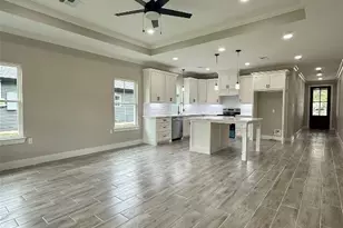 865 Dundee St, Vidor, TX 77662 - Photo 4