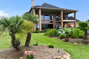 10896 Dauphine St, Willis, TX 77318 - Photo 30