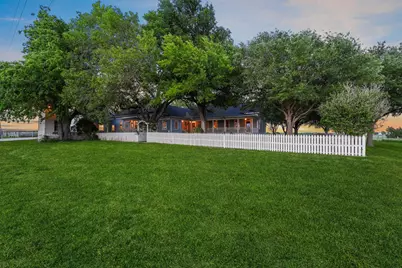 9058 Sam Houston, Brenham, TX 77833 - Photo 24