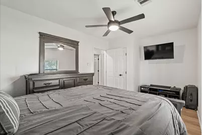 5201 Main Street, Santa Fe, TX 77510 - Photo 14