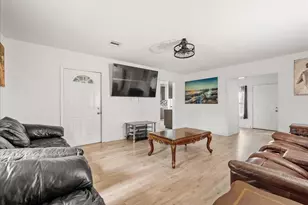 5201 Main St, Santa Fe, TX 77510 - Photo 4