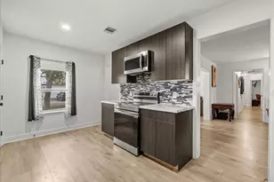 5201 Main St, Santa Fe, TX 77510 - Photo 12