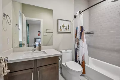 6314 Chelsea Falls Lane, Houston, TX 77008 - Photo 10