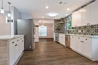 12018 Beinhorn Drive, Houston, TX 77065 - Photo 10